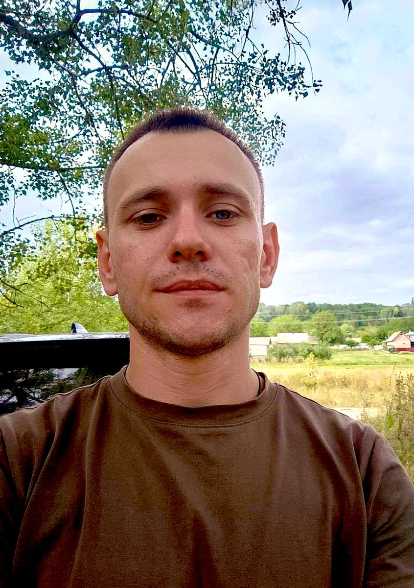 Загинув на війні Богдан Підгорний, талановитий митець, дослідник з Полтавщини, різьбʼяр, який відтворював вибійкові дошки та багато цікавився вибійкою,краєзнавець,записував фолькльор по селах, досліджував вишивку та вибійку,учитель філолог та чудовий митець.Вічна слава Герою!