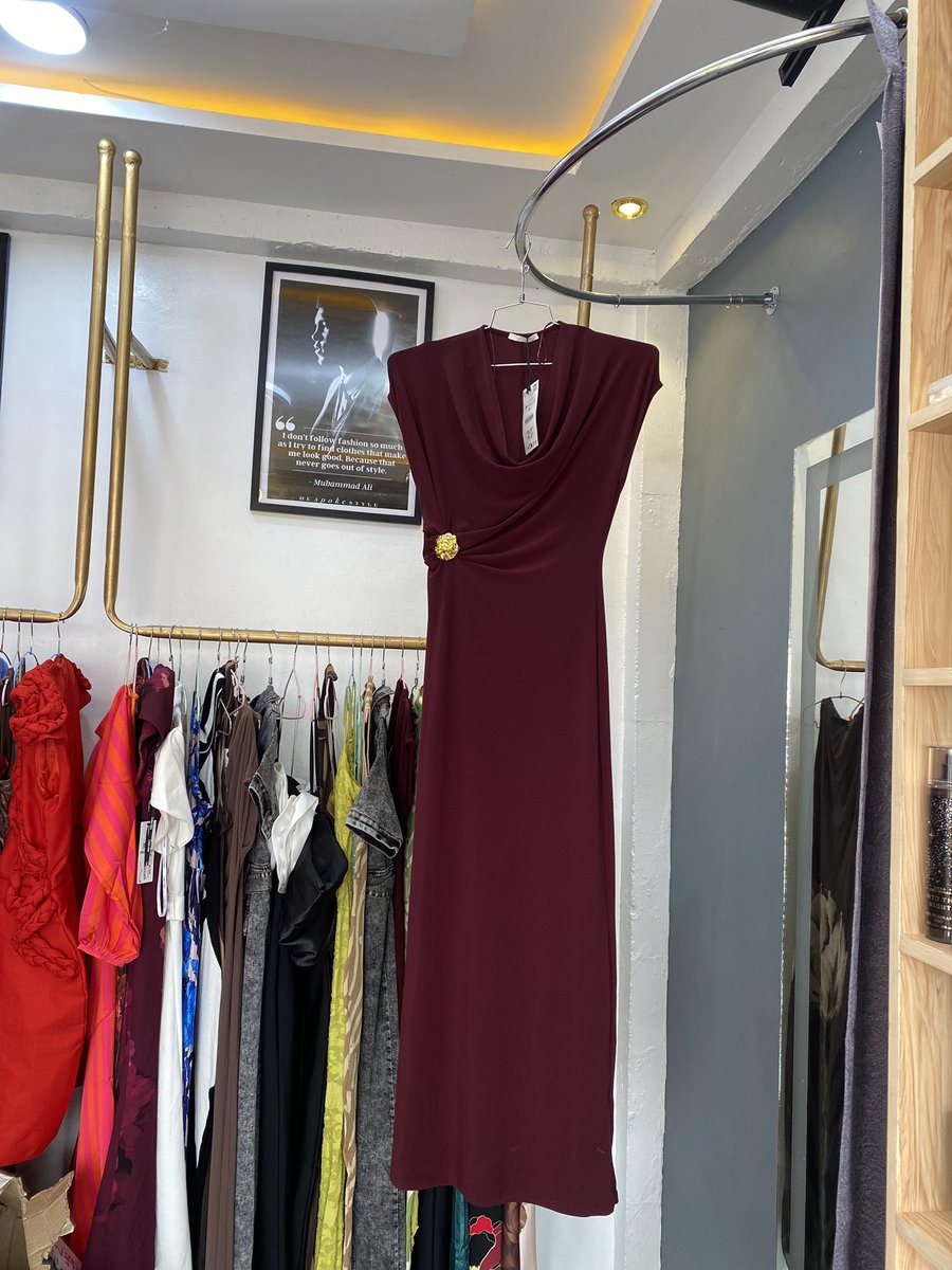 eyd_Apparelz's tweet photo. Zara
Size 12
Available for purchase 
Dm to purchase 
Nationwide delivery 📦 available for a fee https://t.co/qgJYlcZVJh