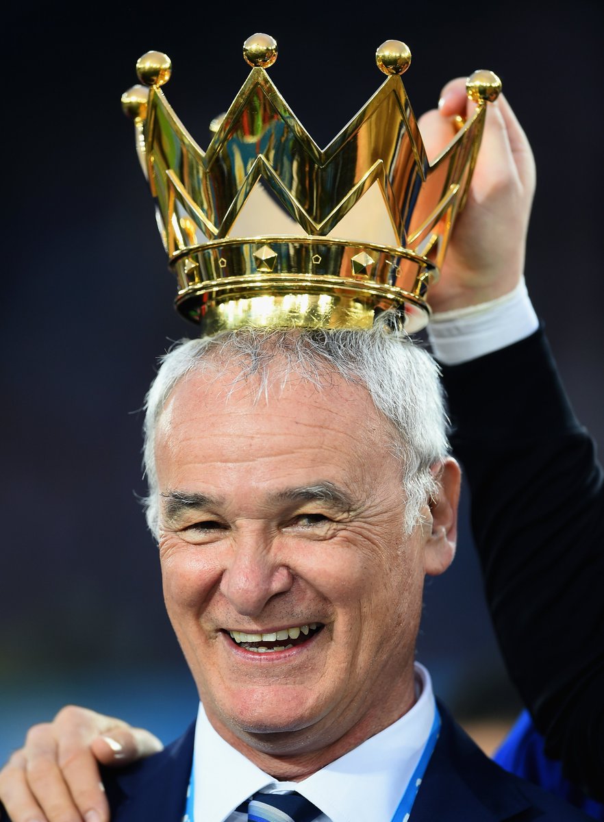 🗣️ Claudio Ranieri: "Leicester City’ye geldiğimde başkanla yaptığım ilk toplantıyı hatırlıyorum. Oturduk ve bana şöyle dedi:

'Claudio, kulüp için çok önemli bir yıl. Premier League’de kalmamız şart. Ligde tutunmamız gerekiyor.'

Benim cevabım netti:

'Tamam. Çok çalışacağız,