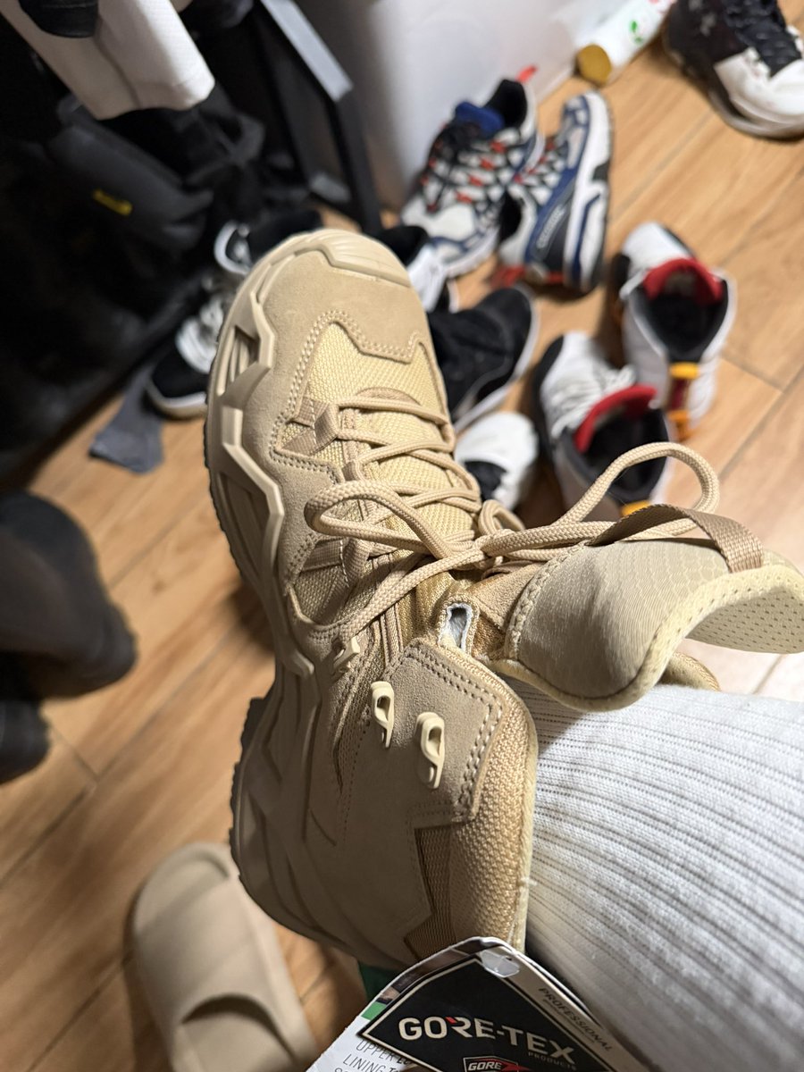 deadpool tweet media