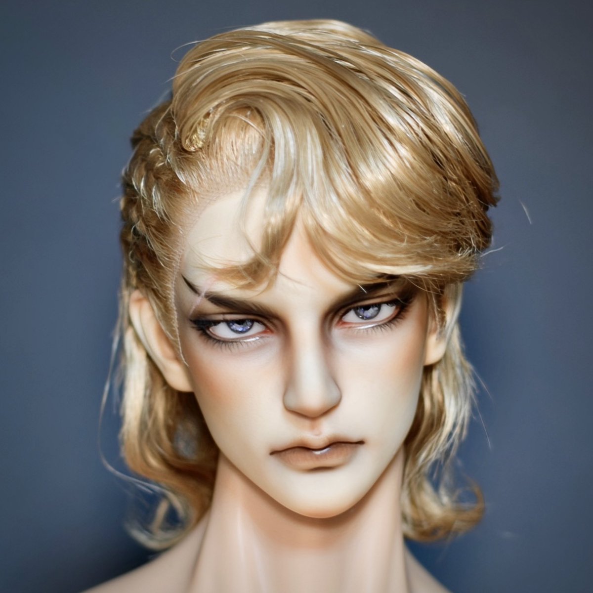 #3月になったのでフォロワーさんに自己紹介しようぜ

仕事と趣味でドールメイクをしているアカウントです

定期的にオーダー受付もしています！
画像は最近メイクした物です