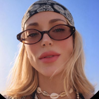 winina11's tweet photo. #NuevaFotoDePerfil https://t.co/1gRdTXJcX9