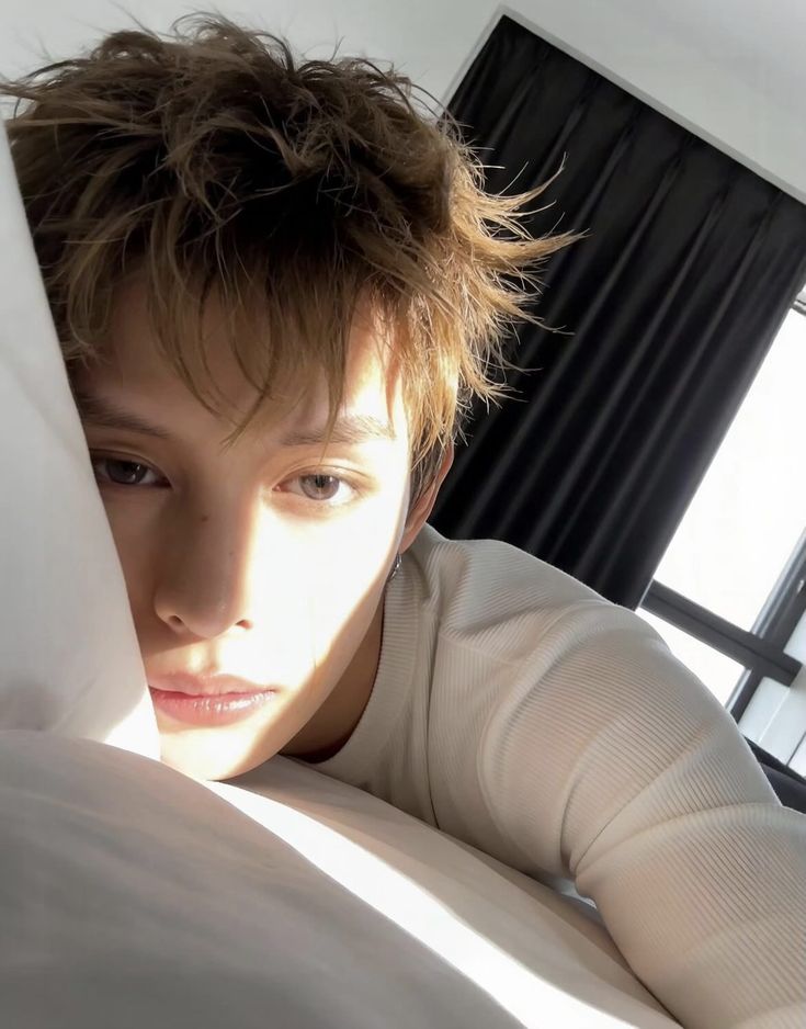 AvantiMorochass's tweet photo. MINI AU | Taesan x James 💦 → #cortis #boynextdoor 

Dónde Taesan y James se cruzan en el baño para mear.

o

Dónde lo último que hacen en el baño es mear https://t.co/5UQfvxYCmZ