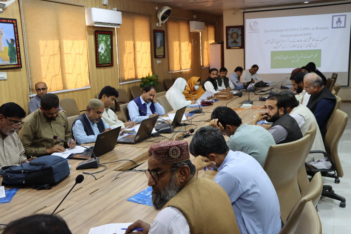 EpiBalochistan's tweet photo. Chaired by Dr. Aftab Hussain Kakar at EPI HQ, this practical training empowered LHVs and LHWs in safe vaccination, CCM, and ISD. We are strengthening our provincial frontline capacity to ensure every child receives the highest quality routine immunization coverage! https://t.co/Y9gyTUjx1w