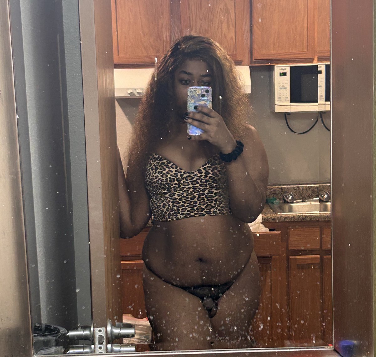 fabulist_Libra's tweet photo. Big Mama 💜🤤🤫🙃 https://t.co/V0f6avDKcq