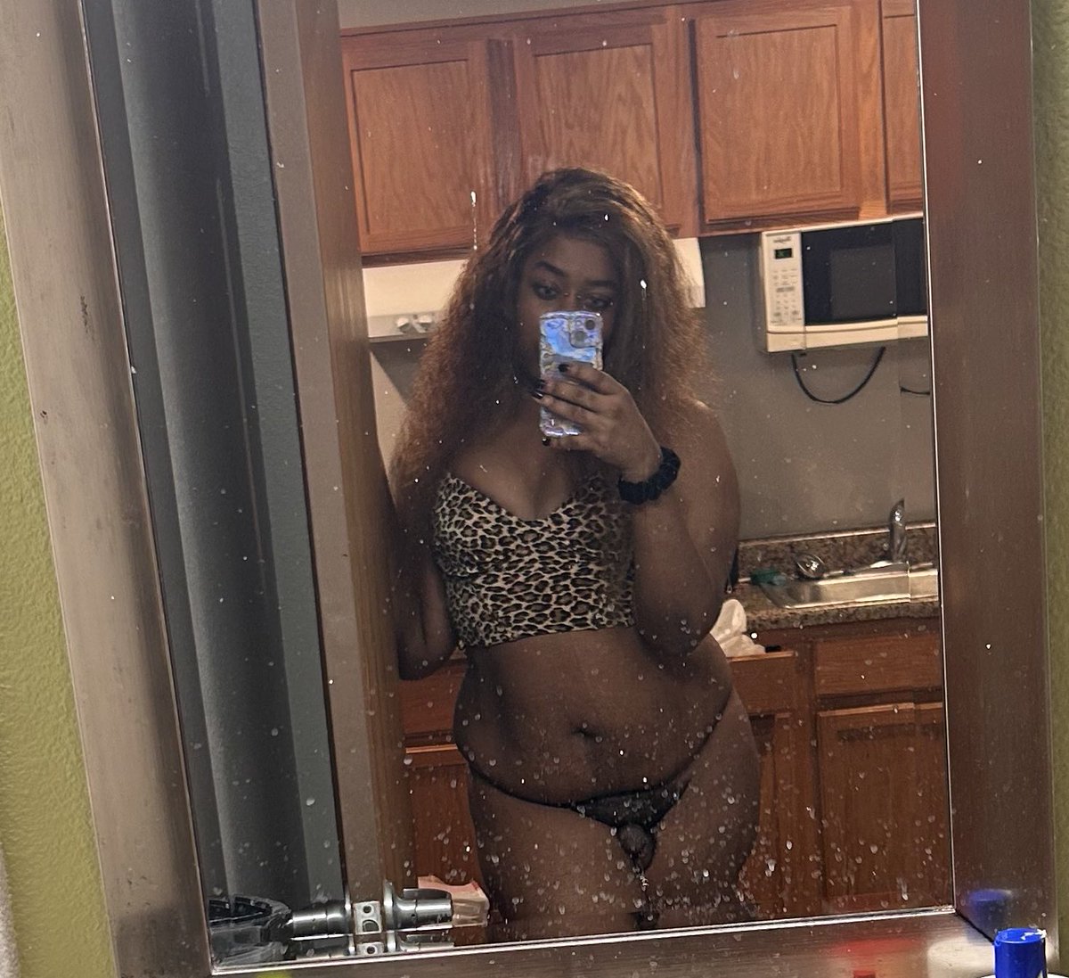 fabulist_Libra's tweet photo. Big Mama 💜🤤🤫🙃 https://t.co/V0f6avDKcq