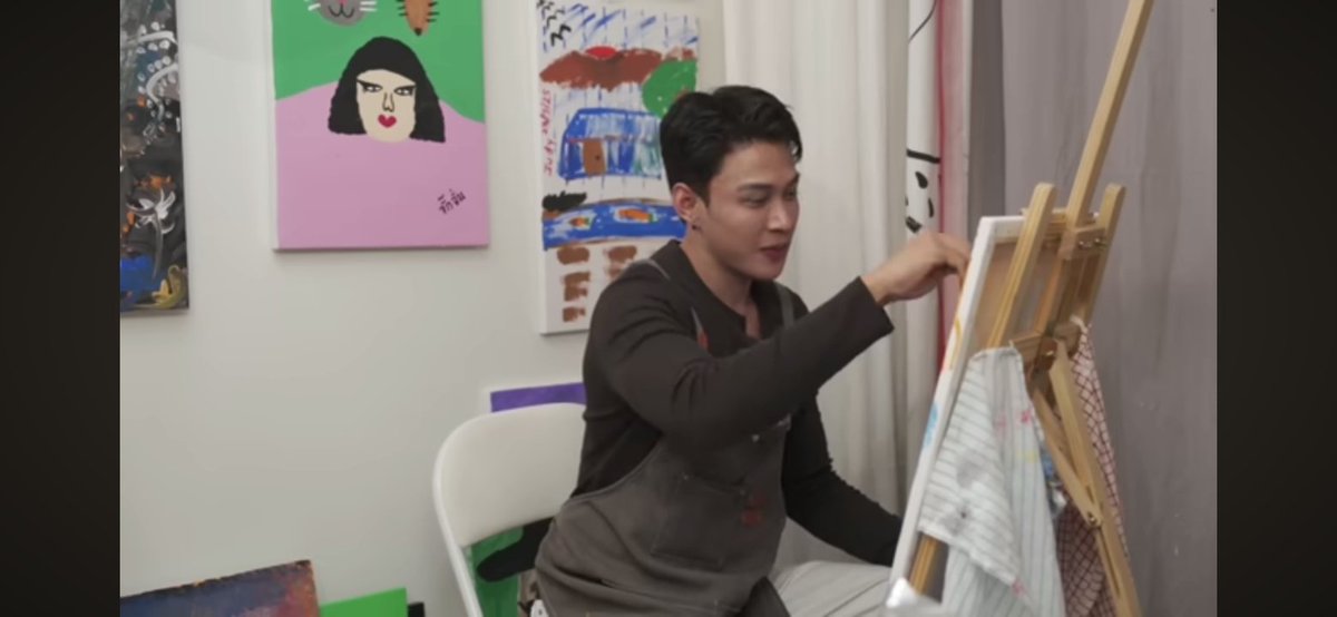 คุณต๊อดเม้าท์แฟ่ดกว่าที่คิดอะ แล้วฮีหยอดเก่งนะว่าไป ถ้าชั้นเป็นคุนมะเดี่ยวก็มีม้วนน่ะเทอ55555555 แค่นั่งมองหน้าก็เขินและ หล่อเบอร์นี้