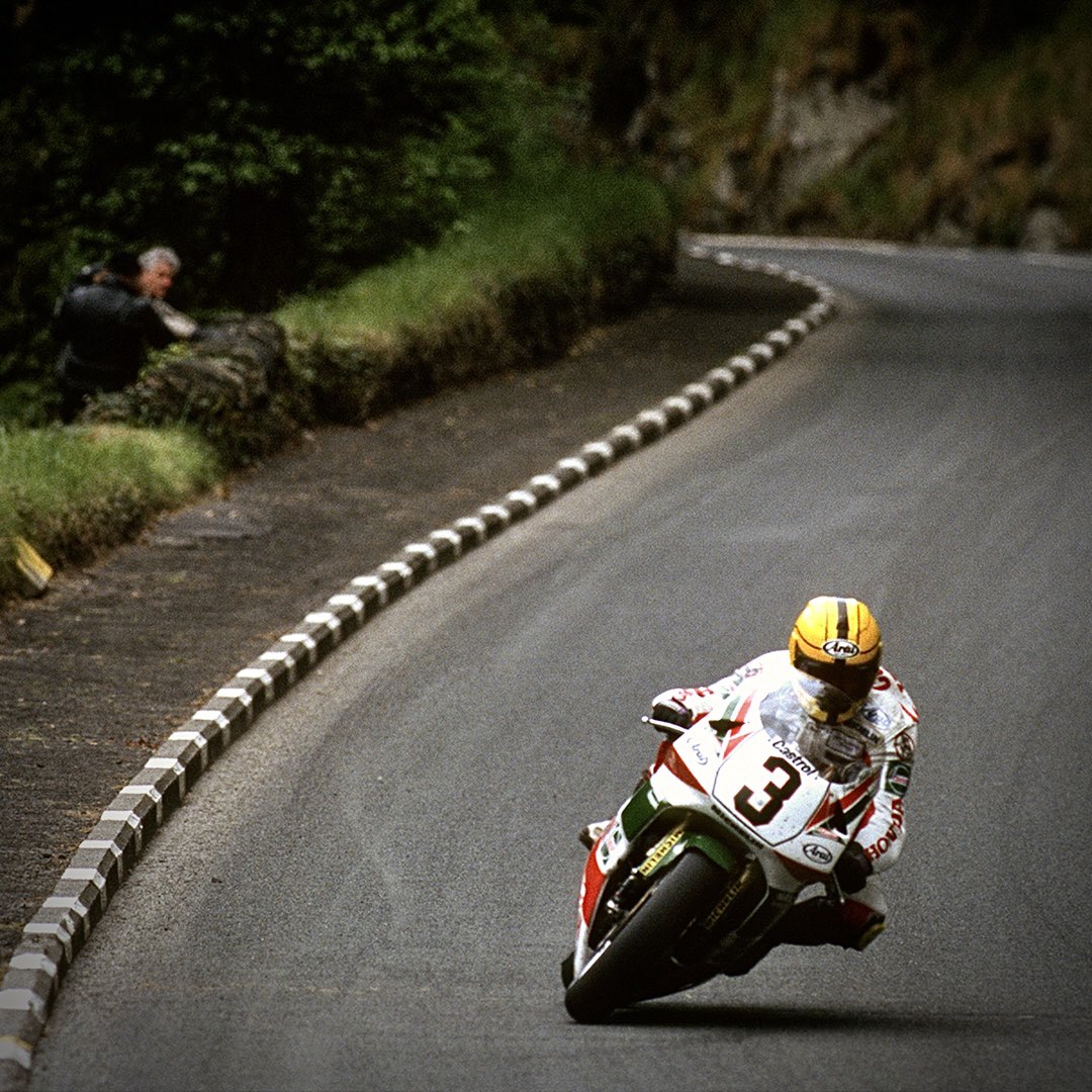 About #JoeyDunlop at #TouristTrophy!
Read More: instagram.com/p/DVaXoKOCEVG/…