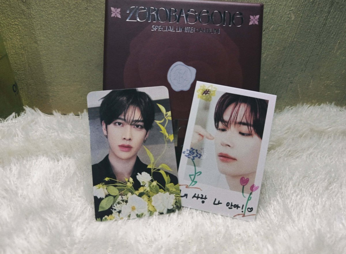 wtt lft ph zb1 re-flow album

have: ricky pc, hanbin pola
want: matthew counterparts 
preferably from one person

can do meetups around sm manila or intramuros!

can ship (sdd, j&amp;t) 

⌗zb1 zerobaseone re-flow pc hao hanbin jiwoong matthew taerae ricky gyuvin gunwook yujin