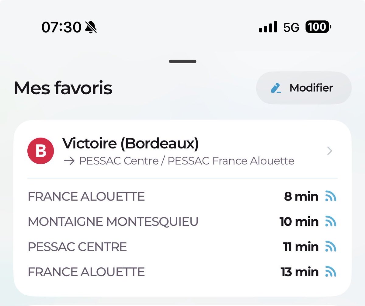 roms081's tweet photo. Coucou @info_tbm , j’admets avoir un peu de mal à me dire que tout est normal sur @TBM_TramB quand je vois ça… https://t.co/u0SsdquXGR