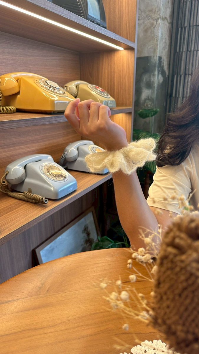 _fromdahya's tweet photo. โชคดีมากที่เพื่อนอยู่นอร์เวย์พอดี เลยให้เพื่อนกดแพทเทิร์นนี้มาให้ ปกติเว็บจะขายคู่กับไหมเท่านั้น แล้วไม่ส่งนอกยูโรป 🫠 https://t.co/zQ5QhEq2HK