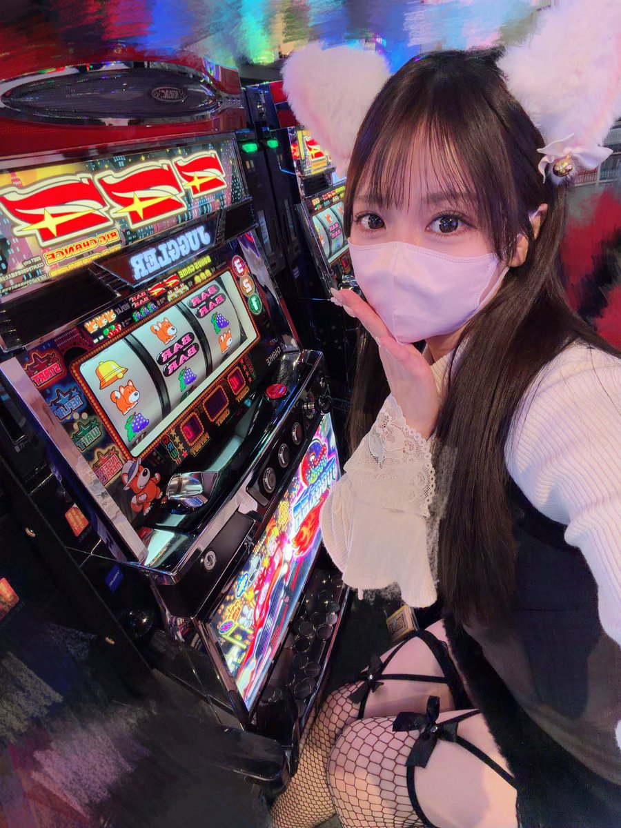 後半実践もやってきます💪🏻( ¨̮ 💪🏻)🖤 ファンキージャグラーお座り