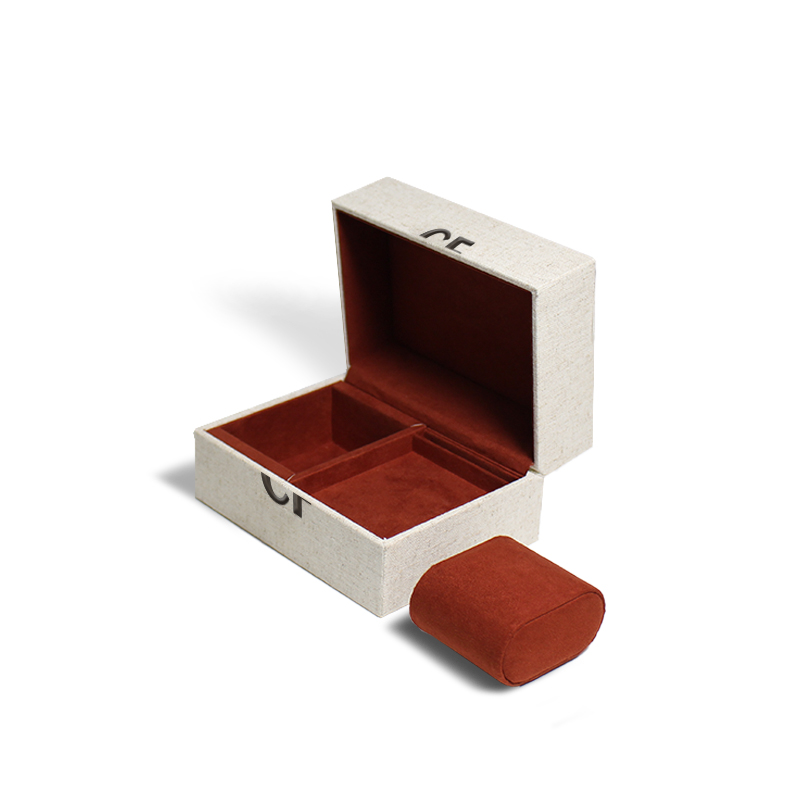 cfpackaging's tweet image. Elevate your watch packaging with a touch of bespoke luxury.✨🎁
✨ Customizable with a personalized message or logo
✨ Unisex design, perfect for both men and women
🌐Official Website:cfgiftbox.com
📩Email:info@changfapacking.com
#watchbox #watchboxes #qualitypackaging