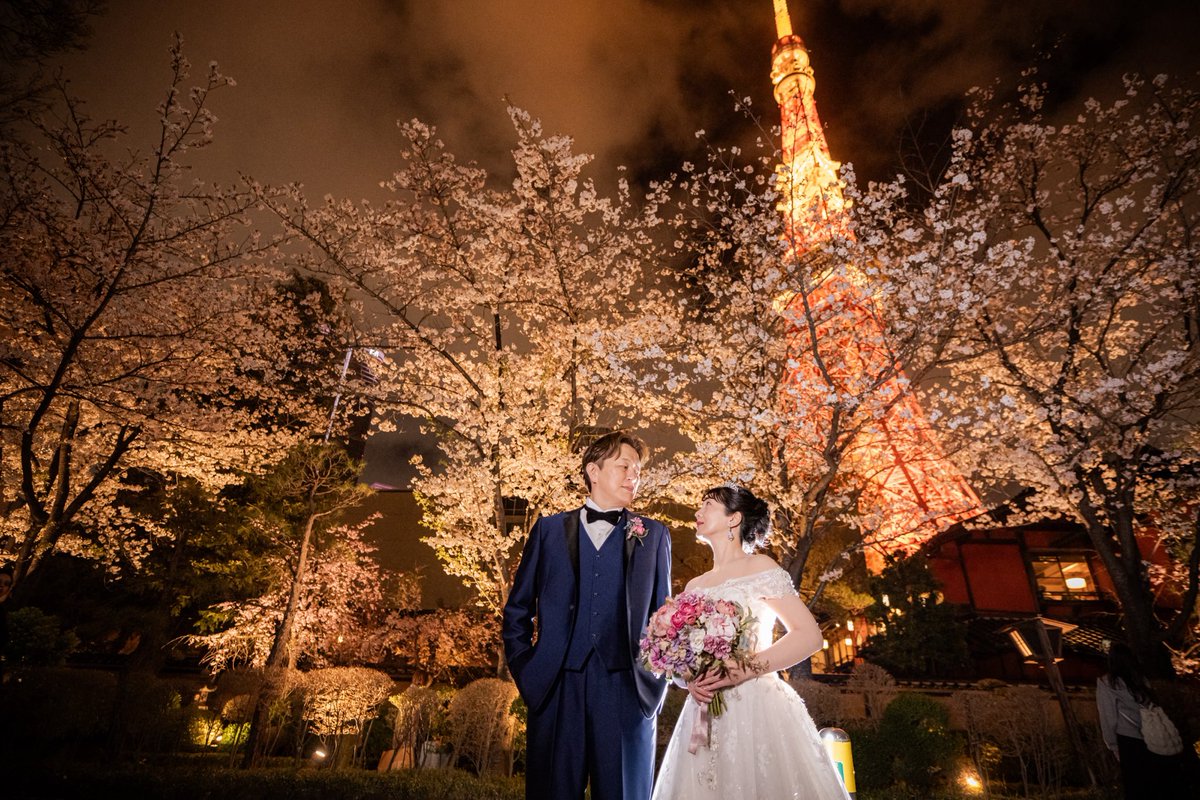 24toWedding's tweet photo. これからのシーズン、桜も季節を感じるお花ですよね💐◎
夜桜もばっちり！撮影ができる東京タワー付近のロケーション！
#24towedding https://t.co/m8ietAWbWm