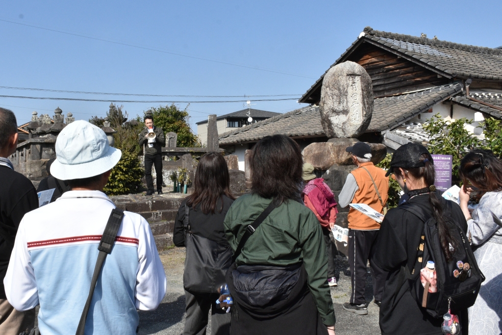3月1日（日）に「同田貫ウォーク」を開催し、担当学芸員による案内のもと、高瀬・繁根木・亀甲などに遺る同田貫関連遺跡をめぐりました！
県内外からご参加頂いた皆さま、本当にありがとうございました。
当館では、今後も同田貫関連イベントを開催して参りますので、皆さま是非ご参加ください！