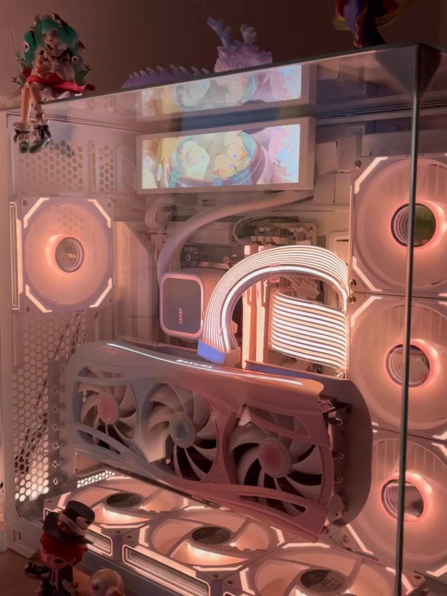 YestonOfficial's tweet image. From PS5 to PC — a gamer's first build is always special🌸
Huge thanks to @dawnbytebloom for sharing this awesome PC! 

What made you decide to build your first PC? Drop your story below! 
.
#yeston #graphicscard #gpu #hardware #pcgaming #pcbuild #atlantis #sakuraatlantis