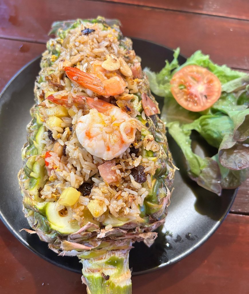 KhalaApp's tweet photo. If pineapple is so controversial on pizza why does it work so well in fried rice?

I would rate this 9.8/10 https://t.co/HqCoDiP7cs