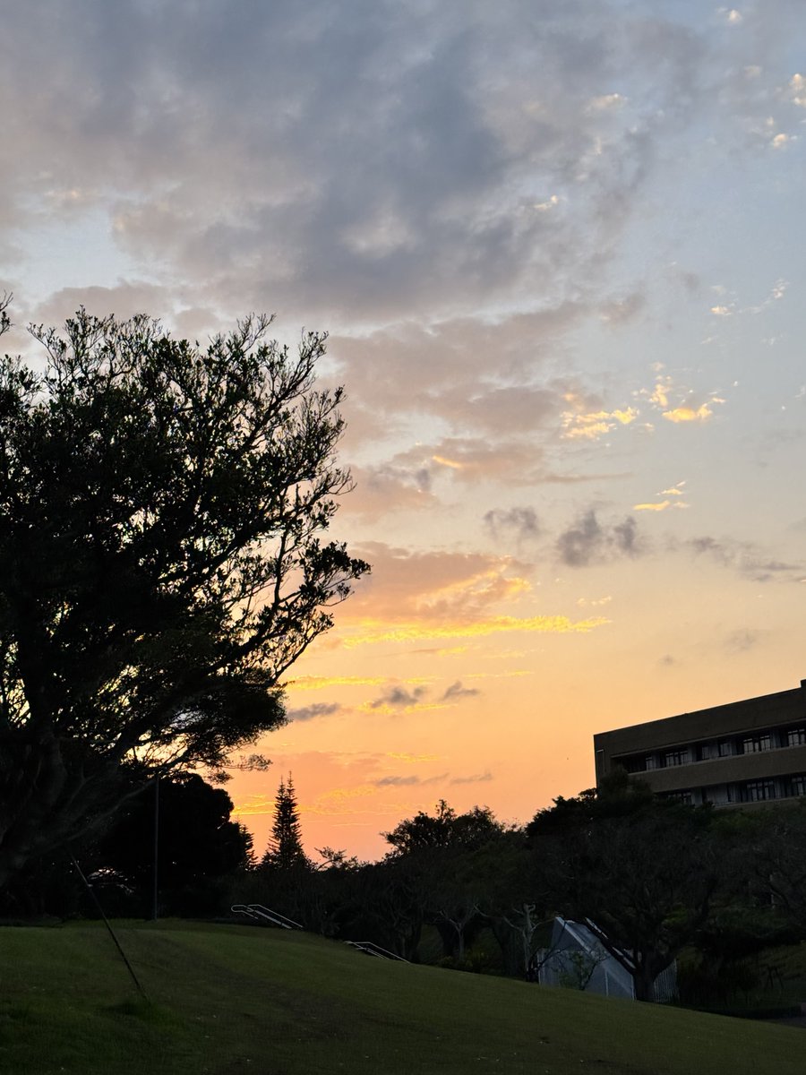 a_shimabukuro's tweet photo. 沖縄に癒されました。
次はいつ帰れるかな〜🥰

2枚目の海の写真
何ビーチ🏖️かわかりますか〜😎？
わかった方いたらすごすぎます🤣

#沖縄 
#okinawa https://t.co/nU7Tm78Xav