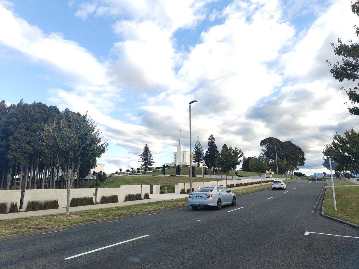 hbanhire's tweet photo. #TempleView, Hamilton.
The Church of Jesus Christ of Latter-say Saints . https://t.co/0xnm29eWx1