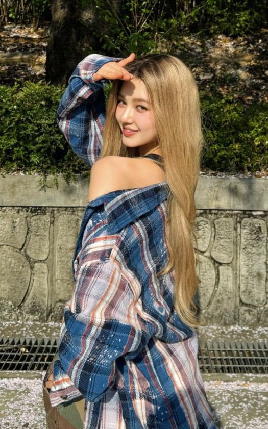 𝚙𝚎𝚊𝚛𝚕 tweet media