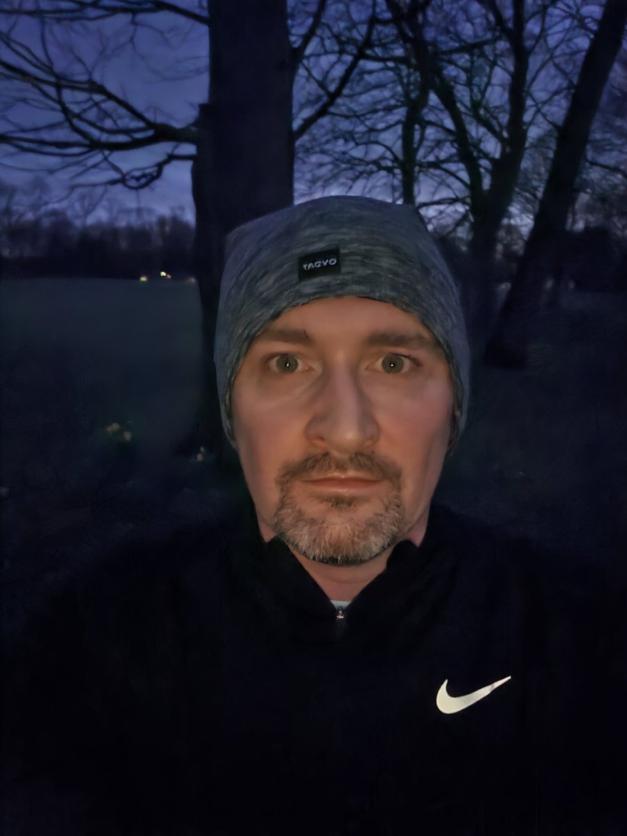 CraigRGNDem's tweet image. 5 mile temp run in Leeds while here for work.

 Nice wee sunrise 🏃🏻‍♂️🙂

#Running #Strava #TempoRun #Leeds #Sunrise