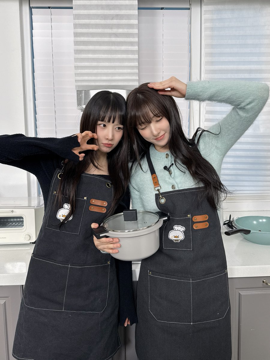 WJSN_Cosmic's tweet photo. [📷] 
샤키와 근덕이의 오늘의 일기📝 
선배님 앞에서 자신 있는 요리를 만들어 봤다. 
너무너무 떨렸지만 선배님께서 맛있게 드셔주셔서 뿌듯했다. 
도시락 선물을 받은 우정들 입맛에도 쏙 맞았길 바라고,
샤근 레시피 많은 우정들이 해보고 자랑해 주면 좋겠다🤤 
오늘의 일기 끝~ 

#설아 #SEOLA 
#은서 #EUNSEO #손주연 #SonJuYeon 
#우주소녀 #WJSN