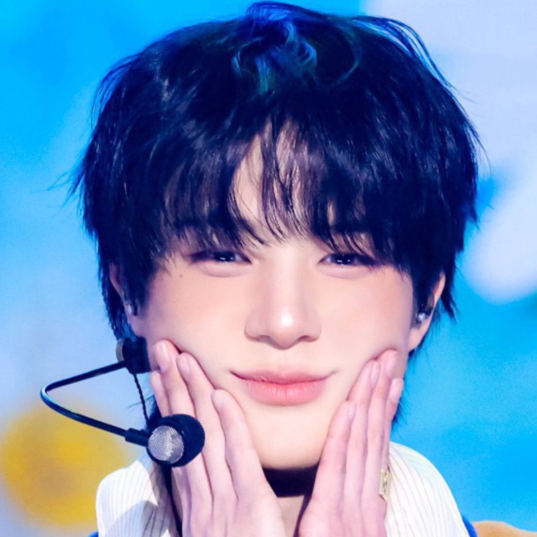 아따 :3 tweet media