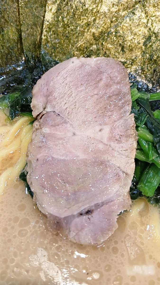 yokiecoco's tweet photo. 横浜ラーメン弐七家 MAIN BASE@横浜市旭区

今日は塩ラーメン🍜🍥を食べようと横浜ラーメン弐七家 MAIN BASE🍜🍥でランチ🍱にします🎵

詳細はブログを見て下さい🎵
　　　　　　↓　
アメブロ(ラーメンブログ)
https://t.co/TZ5zjjissQ

#横浜ラーメン #弐七家 #MAINBASE #家系ラーメン #ラーメン https://t.co/MS9Zd0cWnp
