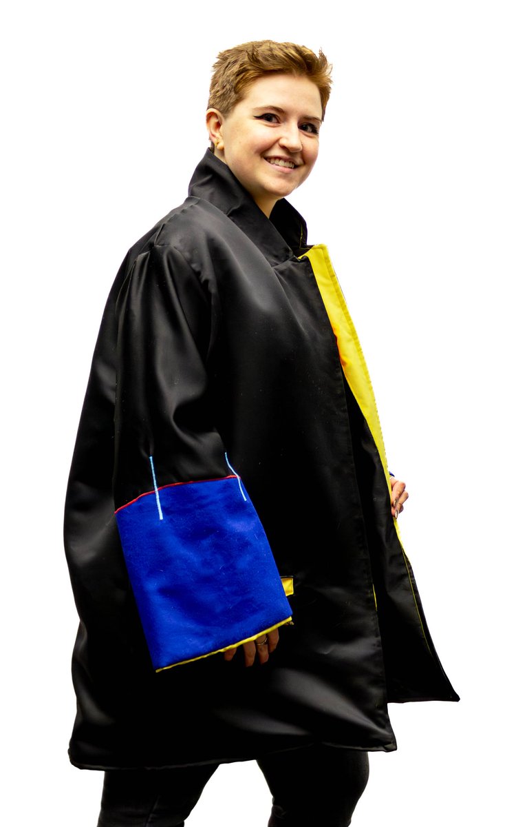 It’s finally been delivered safely so I feel comfortable sharing the photos! Behold! My magnum opus!

#undertale #errorsans #cosplay