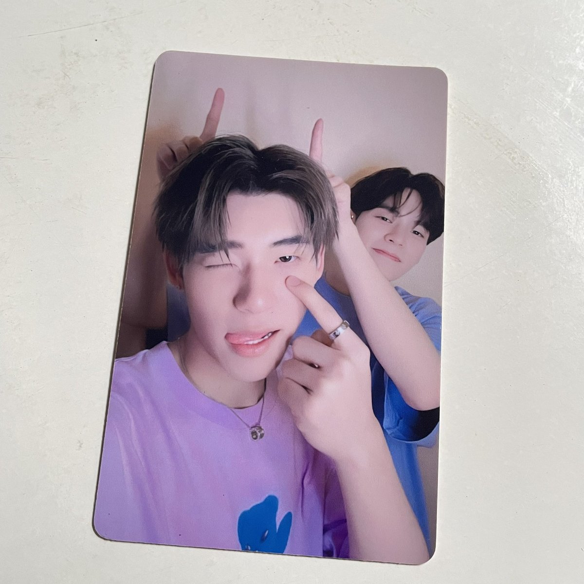 sandupdate's tweet photo. ☁️ wts / พร้อมส่ง 

♡ keyring ตี๋ตี๋ ใกล้ใจ 180
♡ การ์ดงานจีน 120

🍎 ส่งฟรี dm ได้เลยค่า

#ตลาดนัดดมด #ตลาดนัดดูมันดิ #ตลาดนัดdmd #ตลาดนัดกี่หมื่นฟ้า #ตลาดนัดป๋อตี๋ตี๋ #teeteepor #yourskyseries https://t.co/SXbQFWQO1I