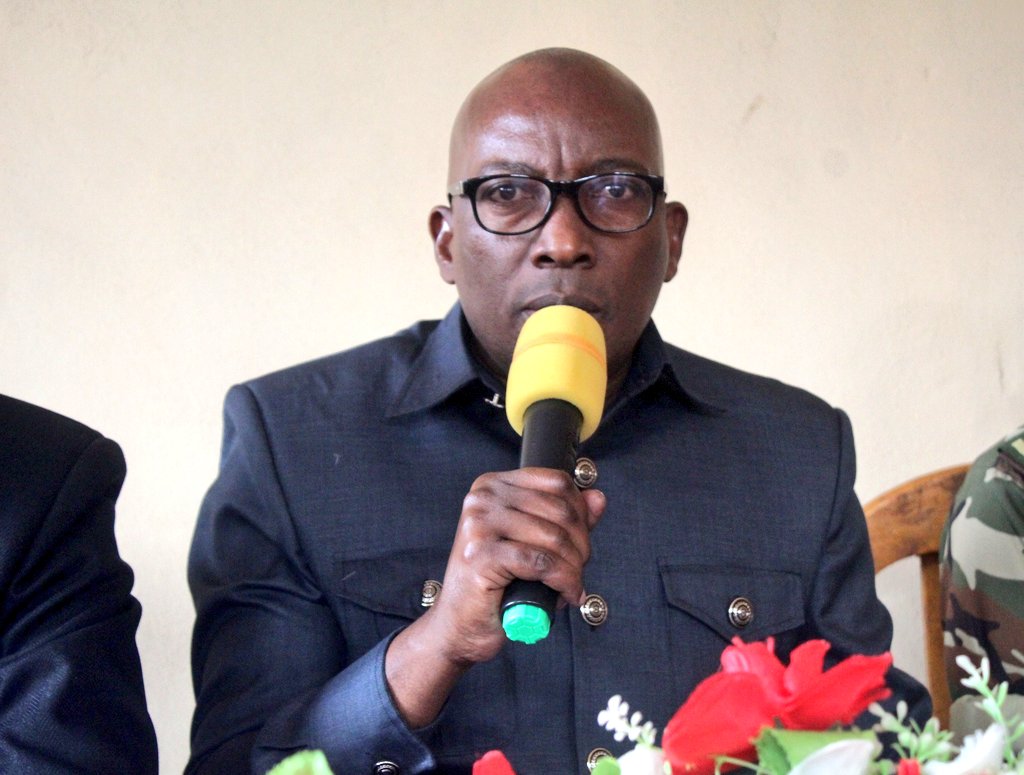 UbumweHebdo's tweet image. #Butanyerera: Mu ntumbero yo kwegereza ubutegetsi abenegihugu no kubasanga ku kivi,Buramatari w’Intara ya @PButanyerera Victor Segasago,yatanguye ingendo zo kugendera amazone kuri uyu wa 3 Ntwarante 2026.Urwo rugendo akaba yarutanguriye muri zone Nyagisozi, Komine #Busoni