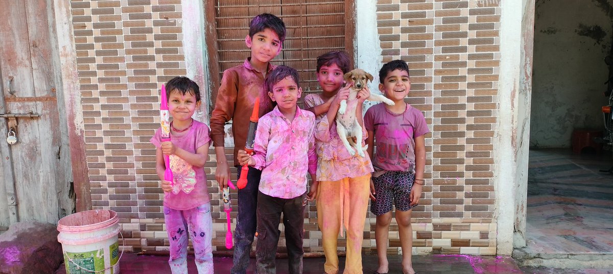 NetramM41575646's tweet photo. होली एवं दुलंदी की हार्दिक शुभकामनाएं एवं बधाई हो 🎊🎉🥳🥰🎁🧁🧁🎈🎈 https://t.co/qNUN4tEBue