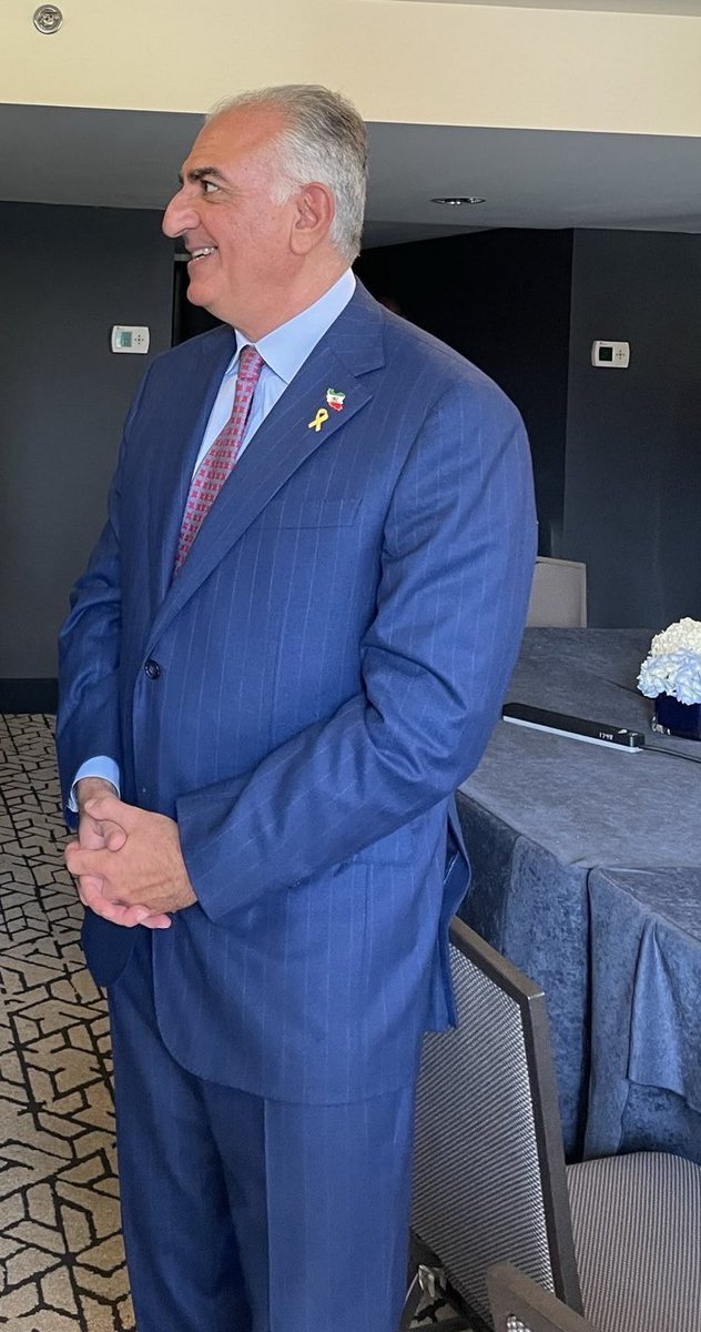 sadiqafridl's tweet photo. Reza Pehlavi is singlehandedly sucking half of Earth's oxygen with his nose and causing global 
#Iran #rezapehlavi https://t.co/vR0AfHJrhF