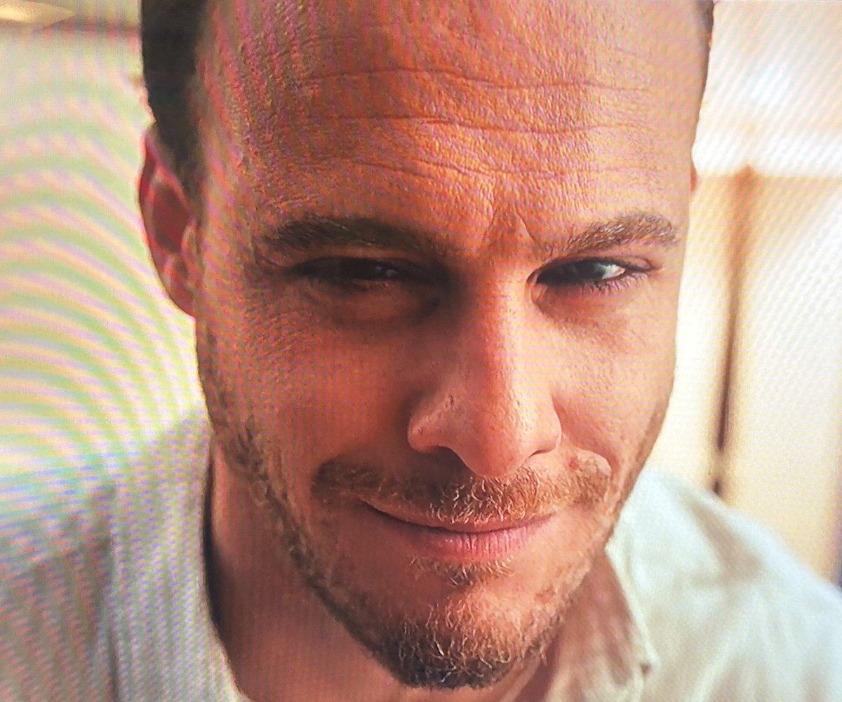 Il video di Kerem che si guarda divertito gli occhi truccati 😂 mi ha ricordato Kaan….che in preda alla vanità se li truccó davanti allo specchio…per poi cominciare a vedersi la lingua biforcuta e le squame nel corpo…🤣
Buongiorno a tutte 😘
#KeremBürsin #Platonik