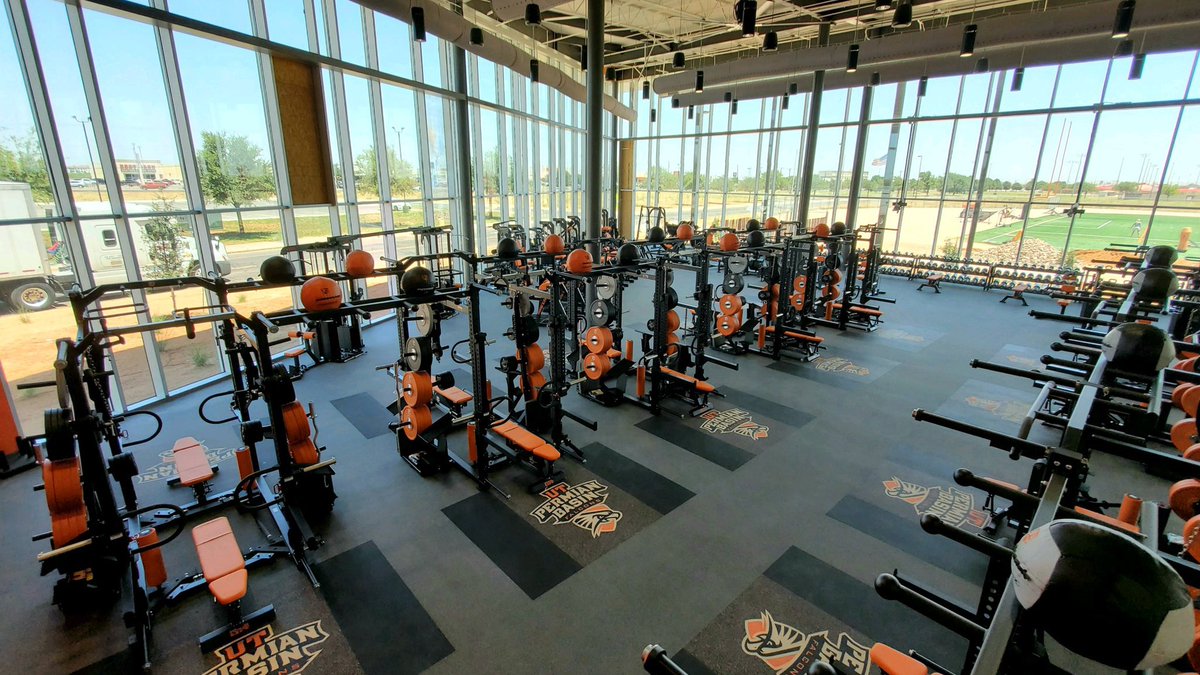 Kyle Tolin tweet media