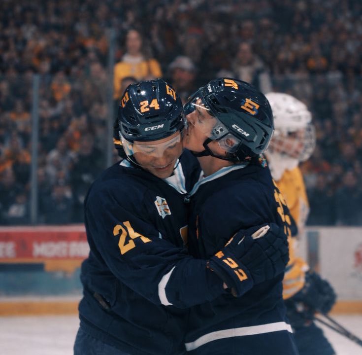 aghata 🏒 tweet media