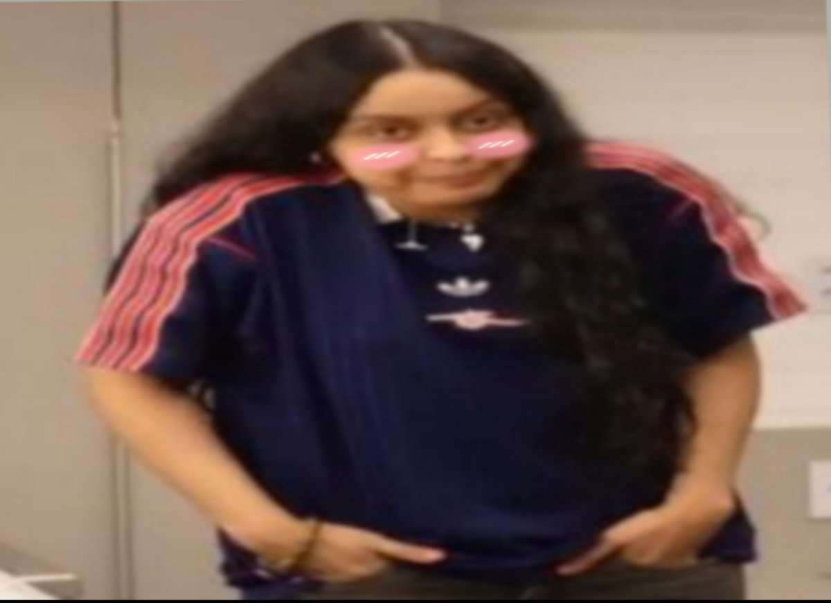 Espírito ruim: vou atrás de vocês duas 
Choke: gente isso é da lore dela não é da minha lore não gente ela que despertou isso aí 

KKKKKKKKKKKKKKKKKKKKKK ela em negação pqp