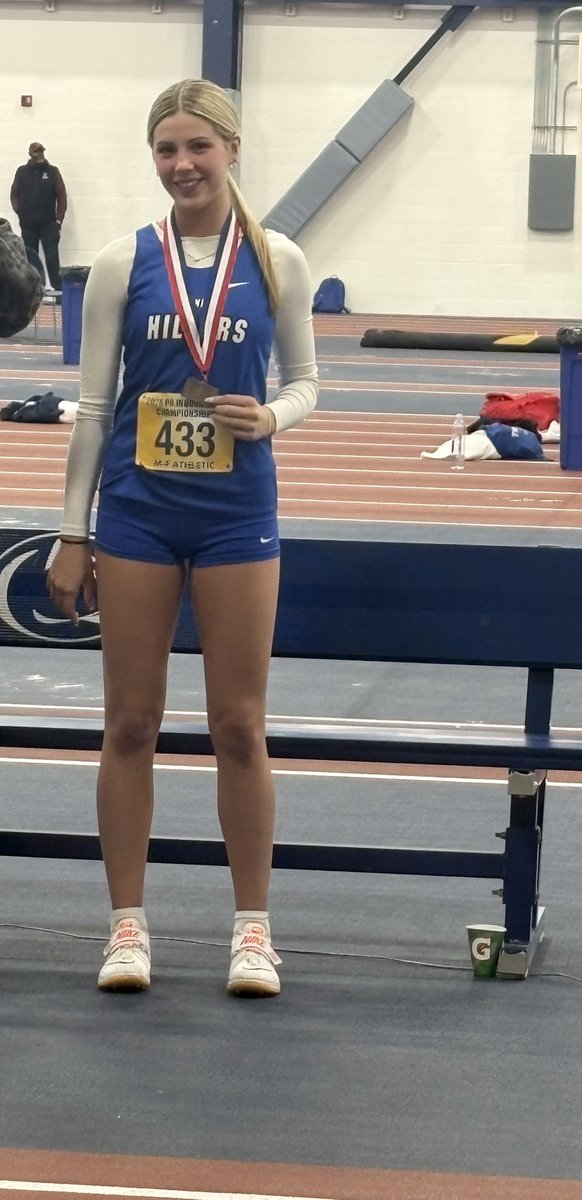 THStrack_field tweet media