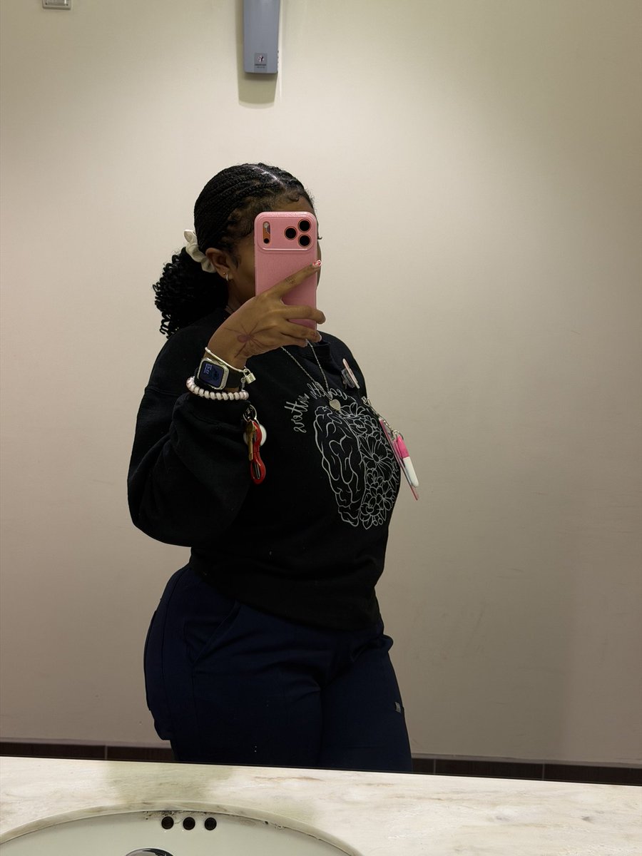 Vicki Vinn 🩷🫶🏽🌸 tweet media