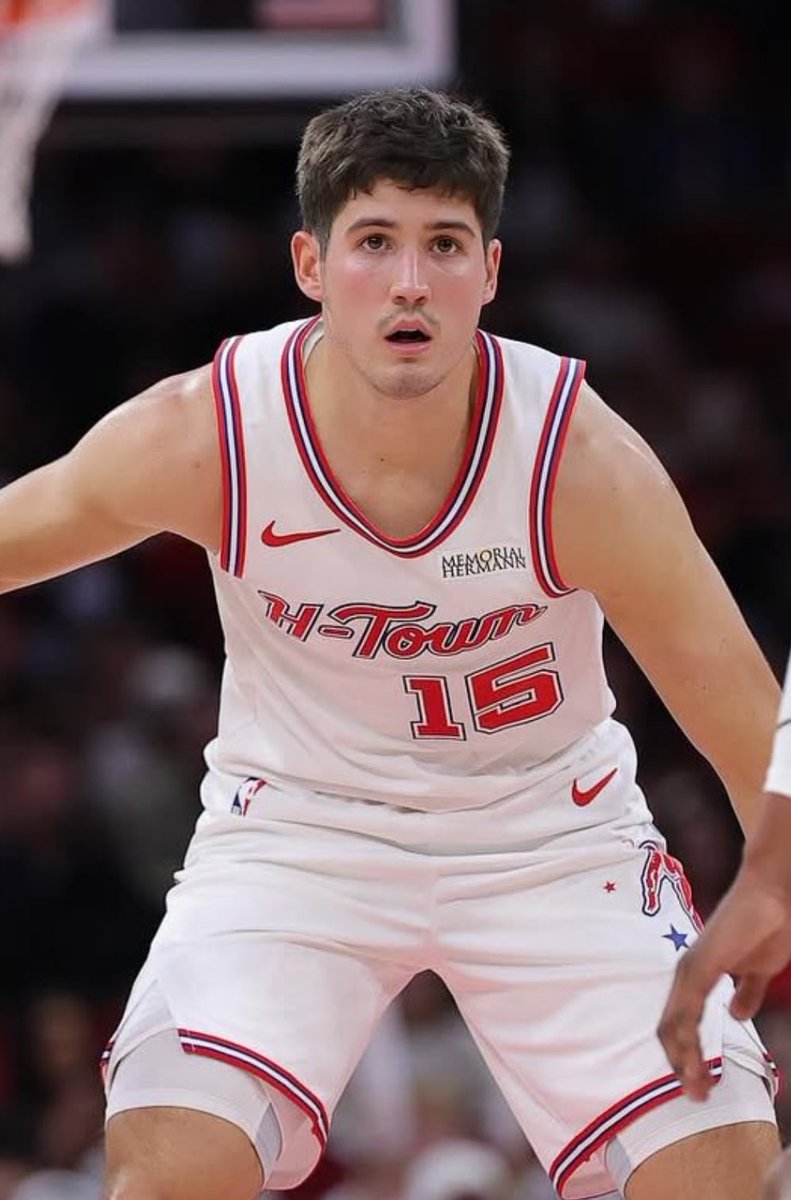 TheHoopCentral's tweet photo. Reed Sheppard over the last 4 games:

20.3 PPG
5.3 APG
4.5 RPG
2.5 SPG
1.3 BPG
43.8% FG
44.4% 3P
35.2 MPG

Reed is hooping. 🔥🔥 https://t.co/EB6IPjoLt4