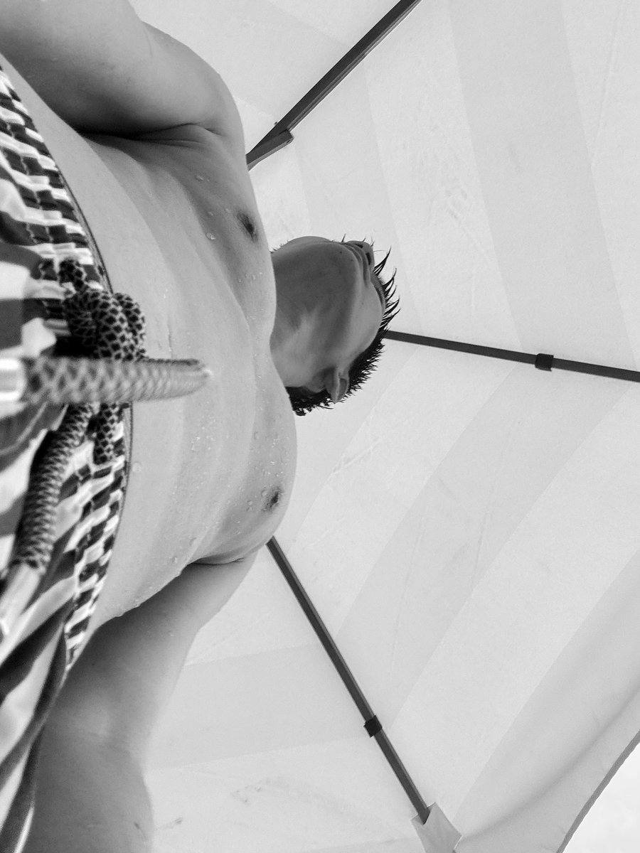 บีร์ซ่า 奔驰 🖤🤍 tweet media