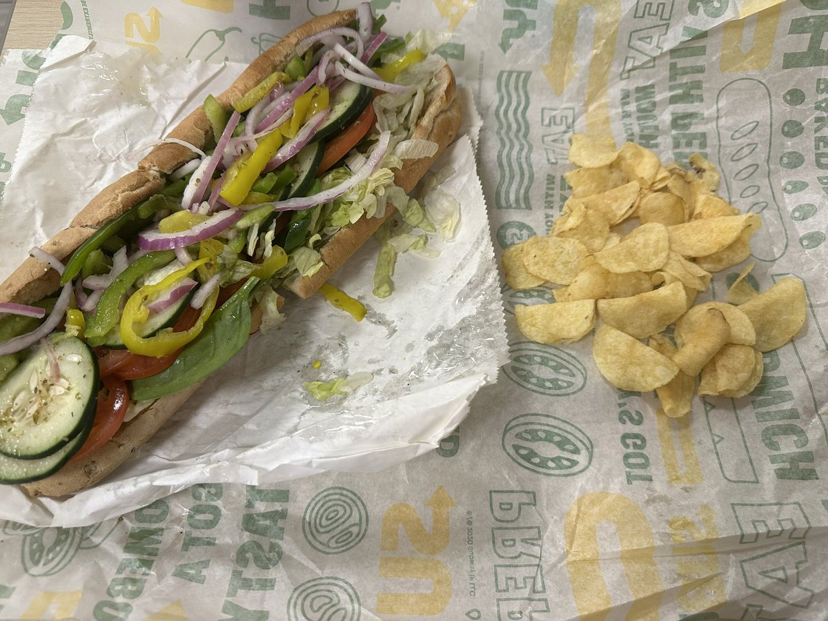 akihikorexic's tweet photo. walked an hour and thirty minutes for this. omad!!! https://t.co/l9xKpqW5PH