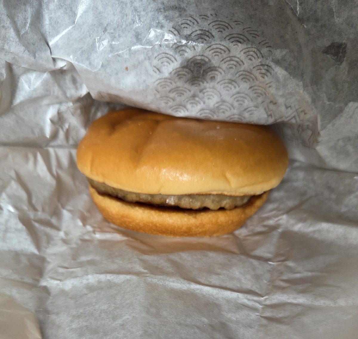 2womt's tweet image. トマト、モスバーガー、ネギ納豆
#tomato