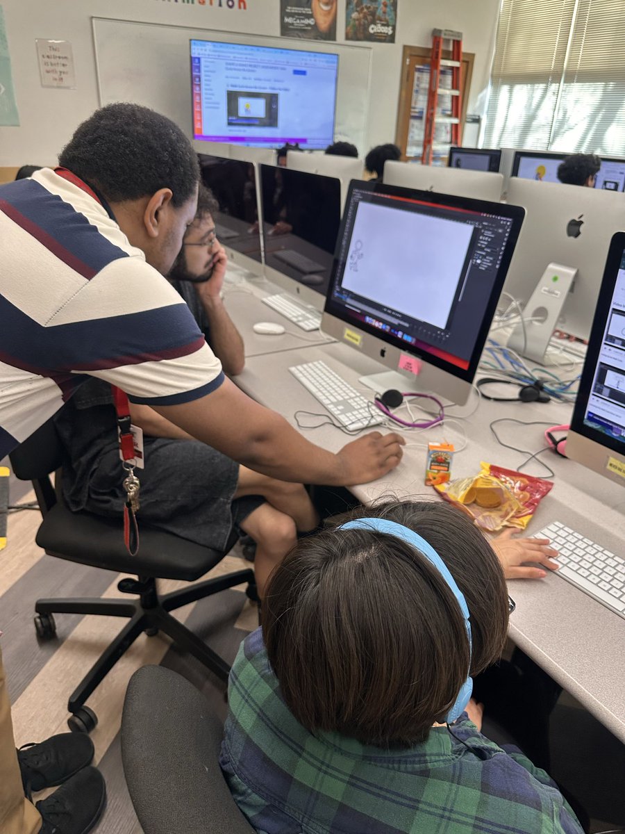 Nicole Creek tweet media