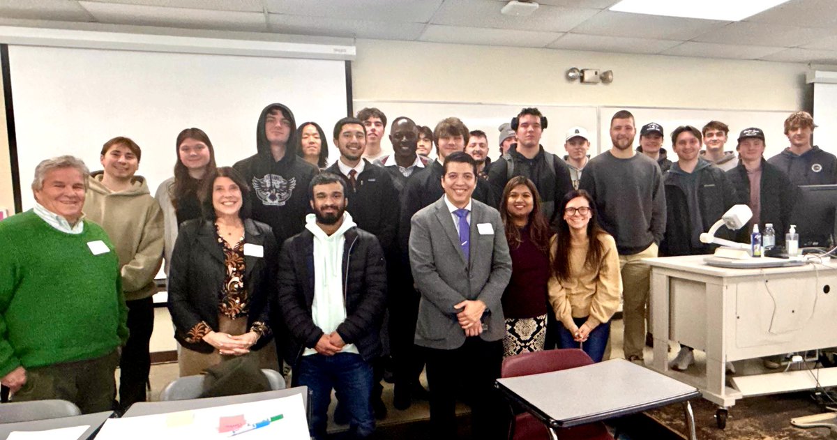 SpfldCollege's tweet photo. Faculty Hot Takes 🔥 Today, the Business Club hosted a distinguished panel of faculty members who engaged in meaningful discussions on current issues shaping the global landscape.

#SpringfieldCollege #BusinessClub #SCexperience https://t.co/oWIHiaxCbB