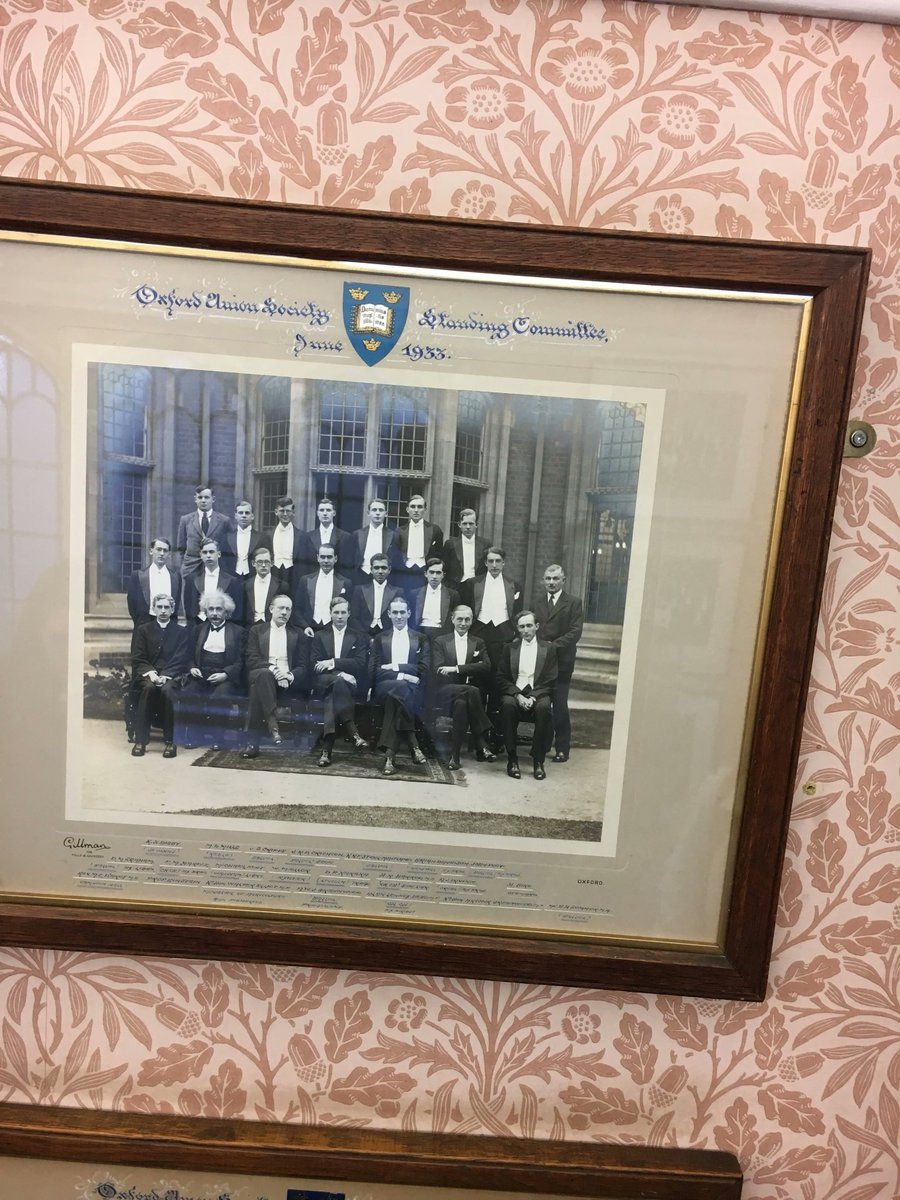 Kaspa_KEF's tweet photo. The Foundation’s @oneforonehaha signing a strategic alliance in the President's Office of @OxfordUnion founded in 1823.

#Kaspa aligns with a venue that has hosted history’s architects - Albert Einstein, John Ellis, John Nash, Ronald Reagan, Mike Pence, Peter Thiel, Jack Dorsey - and was among the first institutions to debate #Bitcoin over a decade ago. We have faith that #Kaspa goes beyond a great tech; it will bring profound social change sooner or later.

Beyond a defining brand presence this term, @hashdag will lead a flagship speech tentatively scheduled on March 12, 2026, following the worthy predecessors.

We are positioning #Kaspa to reignite that discourse, arguably as the most significant PoW protocol to grace this podium since.

Broader initiatives including a hackathon for Oxford talented builders in the near future.