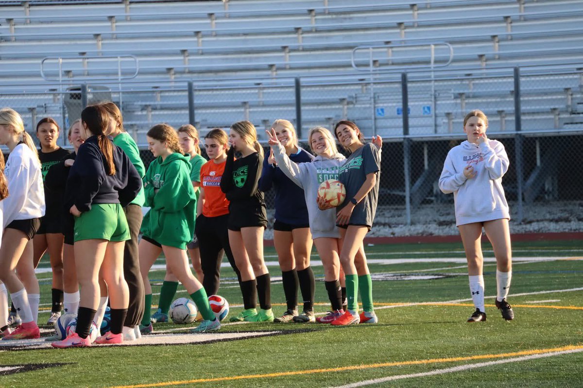PCCeltics's tweet photo. Pictures from Day 1 of Spring Season posted to our facebook page. @PCHS_Celtics @ProviAthletics #firstpractice https://t.co/mZXELWWM86