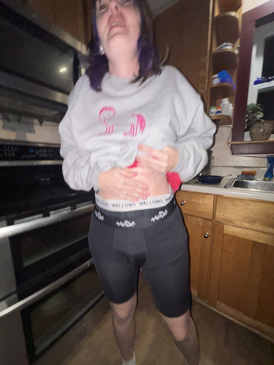 august ✰ SHEETZ TOMORROW! tweet media