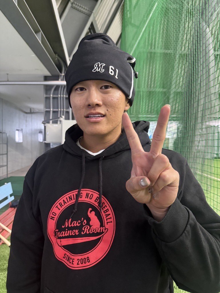 山本大斗 選手が侍ジャパンサポートメンバーから戻ってきました 千葉ロッテマリーンズ山本大斗選手サイン入りキャップ
