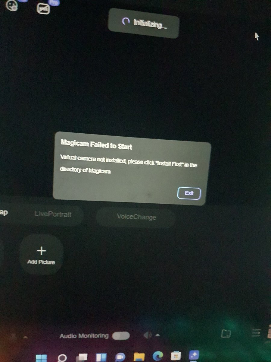 mighty_soft1's tweet photo. @magicam_ai This is a problem I usually get when I try to open your application,  please I need help to resolve this https://t.co/stUD4RpYKo